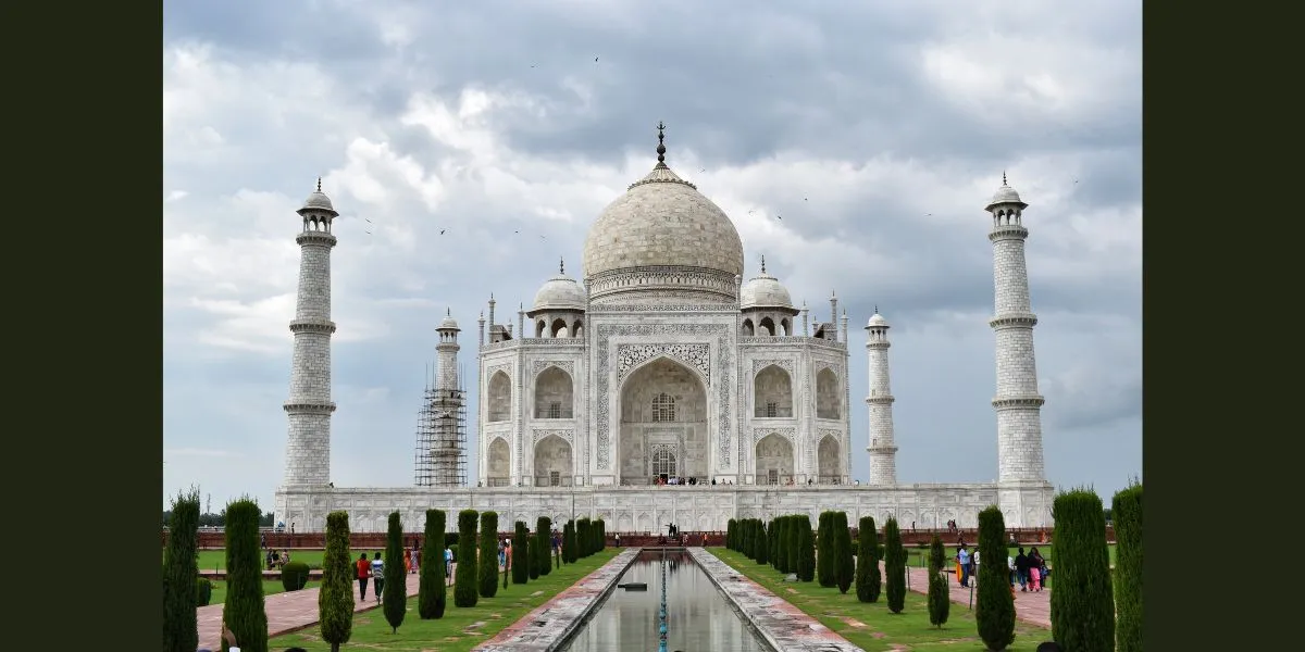 Taj Mahal Information in Marathi